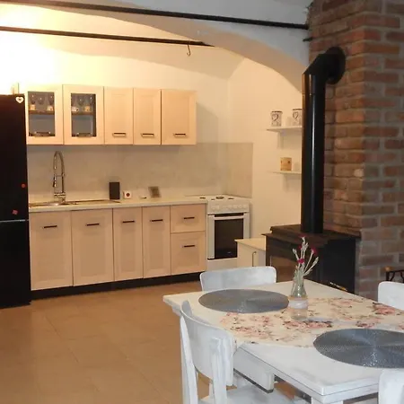 Chaloupka Ktera Ma Smrnc Nyaraló